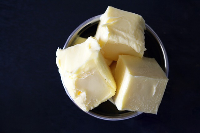 Margarín či prírodné maslo ?